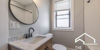 6148 North Francisco Ave. Gallery 10