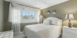 26000 Hickory Blvd lot: 204 Gallery 7