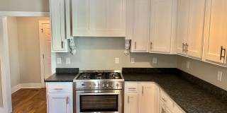 Updated 3 Bed, 2 Bath Cottage in Heart of Lockeland Springs w/ 1 Car Garage Gallery 8