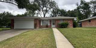 1008 Oakridge Street Gallery 1