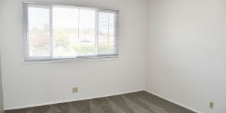 522 East Collins Gallery 40