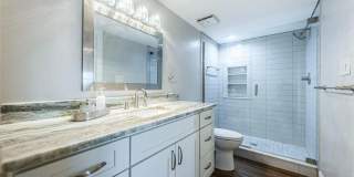 Charming 2BR Condo in Saint Petersburg Gallery 19