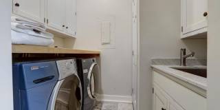 1007 N CALVERT ST Gallery 29