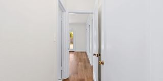 Downtown Napa 3 bed 2 bath single level home Gallery 16