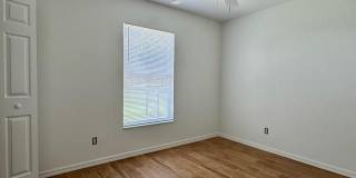910 SW 3rd Avenue Gallery 21