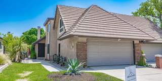 4 Bedroom Home for Rent in Valencia! Gallery 1
