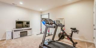 Stunning One Loudoun Townhome – 3BR / 3.5BA in Prime Ashburn Location – Available May 1 Gallery 20