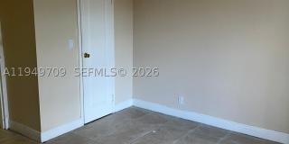 5221 Geneva Way Gallery 9