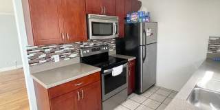 Wallingford 2-Bed Condo with Garage! Gallery 7