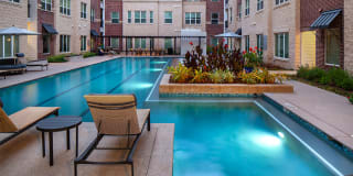 District at Greenbriar Apartments Gallery 2