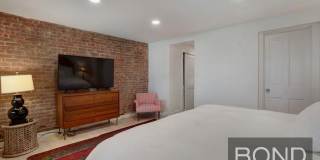 233 East 18th Street Gallery 9