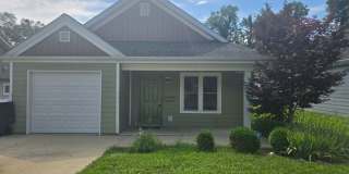 3 Bedroom Accessible Home In Alton Gallery 1