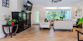 1529 Bayview Dr Gallery 5