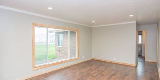 Spacious 3 Bed 2 Bath Brick Home with RV Parking, Shop Space & Large Yard in Tremonton! Gallery 9