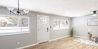 Absolutely Stunning 3BR Ranch in Kettering | Designer Finishes + Huge Backyard Gallery 18