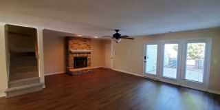 3 Bedroom 2.5 Bathroom Townhome! Gallery 6