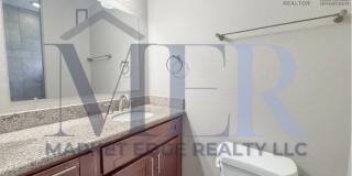 1003 West Howe Street Gallery 35