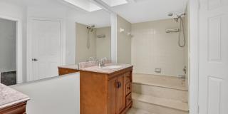 5530 Coach House Circle Gallery 17