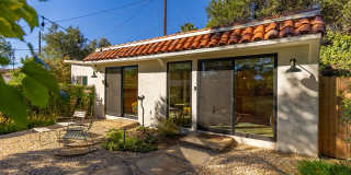 Downtown bungalow Gallery 6