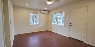 2542 East Seneca Street Gallery 11