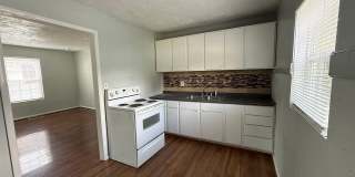 Spacious 3 Bedroom, 1 Bath Home with Basement & Large Backyard Gallery 10
