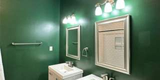 Beautifully Renovated 3BR Rowhome Near Johns Hopkins – Gated Parking + Modern Upgrades Gallery 41