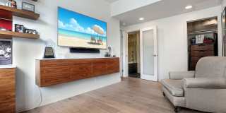 17352 W Sunset Blvd unit: 301 Gallery 17