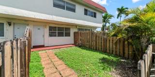 1560 NE 151st St Gallery 1