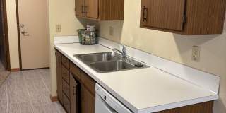 1 Bedroom 1 Bathroom at Hollywood Park Apartments Gallery 44