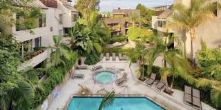 950 N Kings Rd Gallery 45