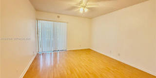 2320 S Cypress Bend Dr Gallery 17