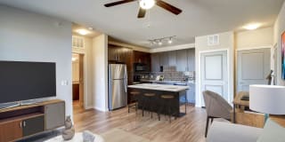 HiLine at Littleton Commons Gallery 17