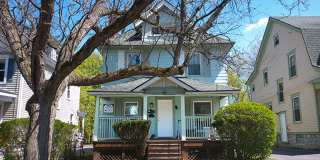 963 Lancaster Ave - AVAILABLE 7/1/27 - Spacious Single Family Home Close To Campus Gallery 1