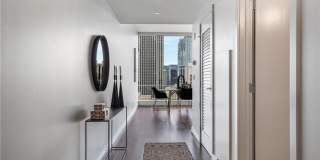 909 5th Ave Unit 1904 Gallery 4