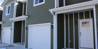 105 E Division Street Gallery 1