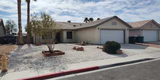 Cozy 2 Bedroom 2 Bathroom with office area! Cozy 2 Bedroom 2 Bathroom with office area! Gallery 1