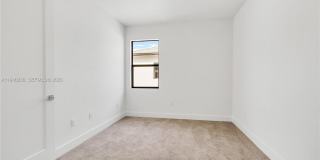 8037 NW 42nd St Gallery 35