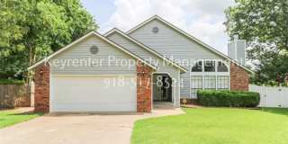 3 Bed 2 Bath South Tulsa with Pool, Jenks Schools Gallery 31