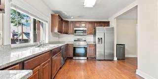 Spacious Jefferson Park Home with Solar & EV Charging Gallery 15