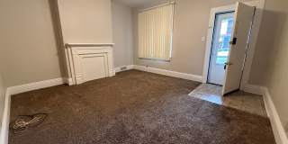 Cozy Home - Munhall Gallery 4