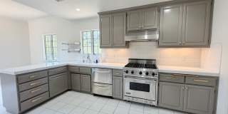 3-Story South Pasadena Hills House w/2 Bonus Rooms + Private Guest Suite Gallery 9