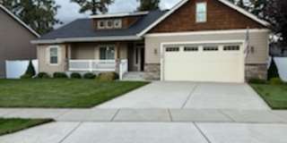 Beautiful home in Lake Forest Gallery 1