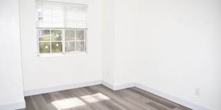 Charming 2-Story, 4 Bd 3 Ba Unit Near Downtown San Diego – 92113 Gallery 17