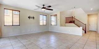 Gated community - 4 bedrooms - 3 baths Gallery 6
