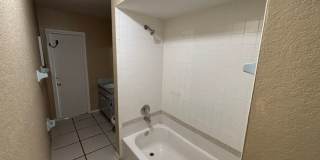 3 Bedroom, 2 Bath, 2 Car Garage Rental Gallery 11