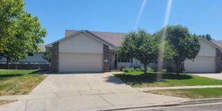 Spacious West Sioux Falls Twinhome with Great Location - Snow and Lawncare Included!!! Gallery 1