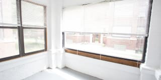 5416 S. Woodlawn Avenue Gallery 28