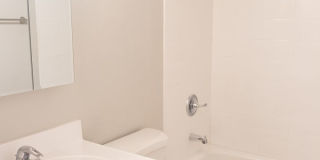 Uptown Lake Oswego Gallery 43
