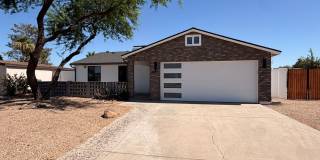 Updated 3 Bed / 2Bath Northeast Phoenix Home Ready for Immediate Move In w/ NO Carpet! Gallery 1