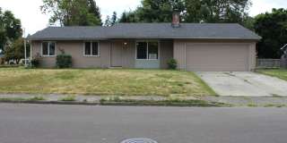 3 or 4 bedroom, 2 bath updated home in Hillsboro near Intel Jones Farm Gallery 1